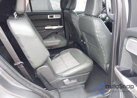 2023 Ford Explorer Timberline z USA, uszkodzony, nr VIN 1FMSK8JH6PGB49161